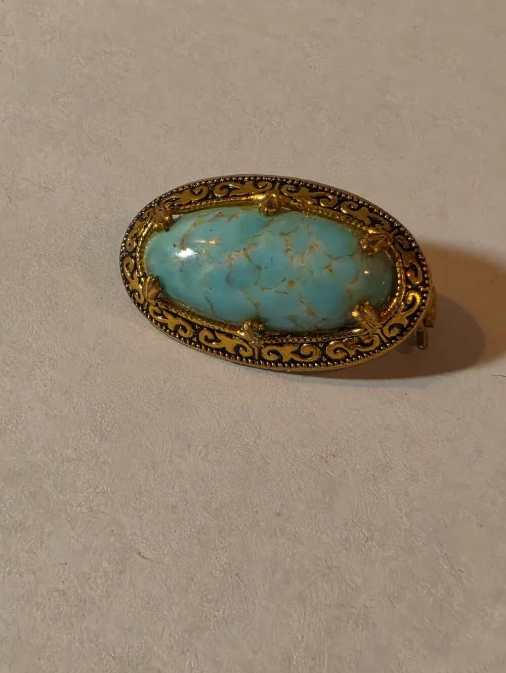 Vintage Faux Turquoise Peking Glass Golden Oval Victorian Brooch